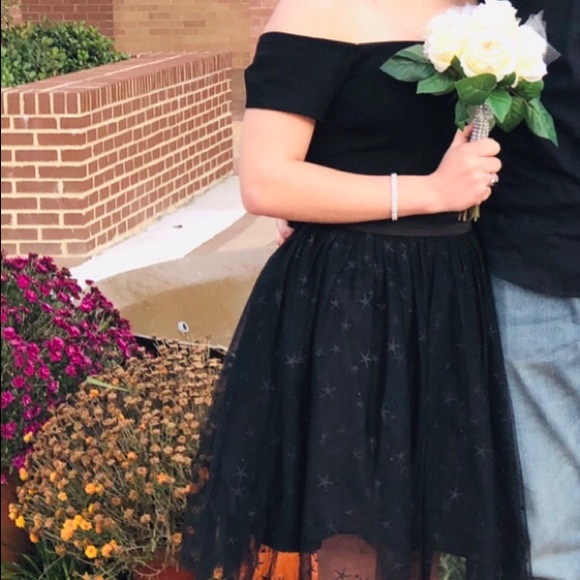 harper + lemon black off the shoulder dress stars - Picture 4 of 5